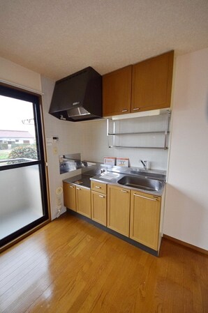 パークアゼリアBの物件内観写真